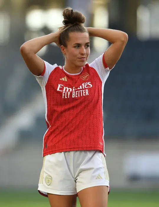 Framed Print : Arsenal Women's UEFA Champions League Defeat to Paris FC: Lia Walti Reacts in Disappointment (2023-24) Framed Print : Arsenal Women's UEFA Champions League Defeat to Paris FC: Lia Walti Reacts in Disappointment (2023-24)