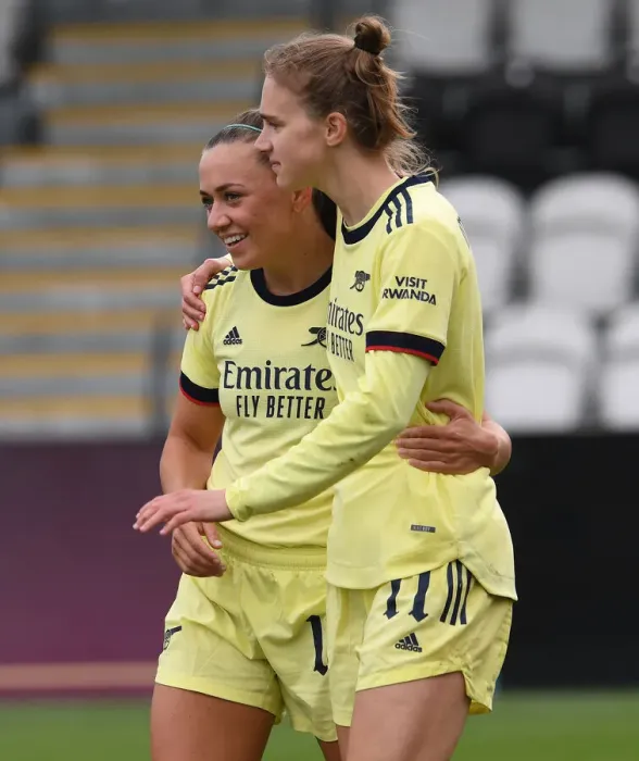 Framed Print : Arsenal Women's Unstoppable Force: Vivianne Miedema Nets Sixth Goal vs. Crystal Palace in FA Cup