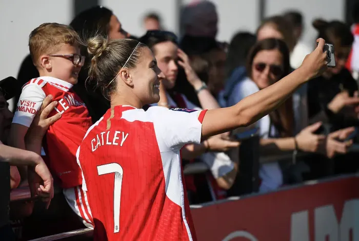Framed Print : Arsenal Women's Victory: Steph Catley Celebrates with Fans after Arsenal v Aston Villa (2022-23) Framed Print : Arsenal Women's Victory: Steph Catley Celebrates with Fans after Arsenal v Aston Villa (2022-23)