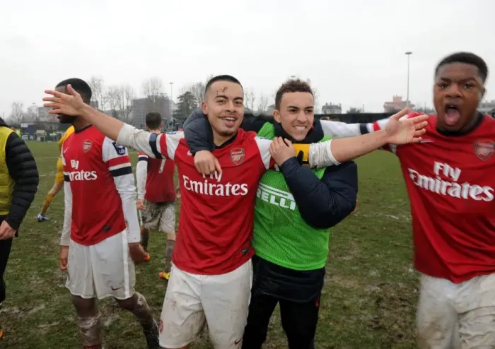 Framed Print : Arsenal Young Stars: Ormonde-Ottewill, Yennaris, and Akpom Celebrate Victory over Inter Milan U19 in NextGen Series