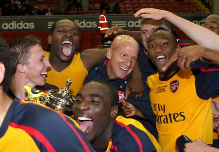 Framed Print : Arsenal Youth Physio Jon Cooke celebrates with the team Framed Print : Arsenal Youth Physio Jon Cooke celebrates with the team