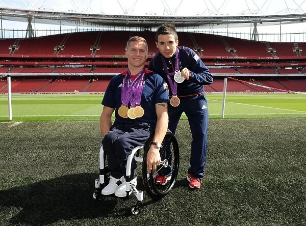 Arsenal's 6-1 Victory over Southampton: A Premier League Match with Paralympian Guests David Weir and Will Bayley