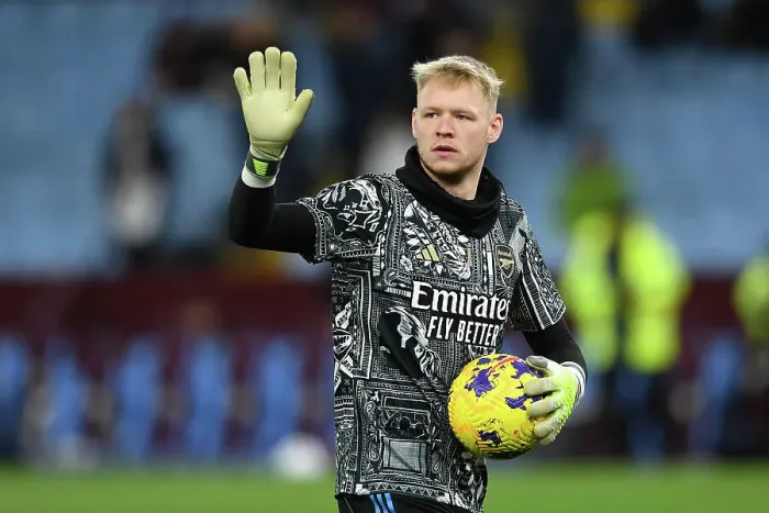 Framed Print : Arsenal's Aaron Ramsdale Acknowledges Fans Before Aston Villa Clash (2023-24 Premier League)