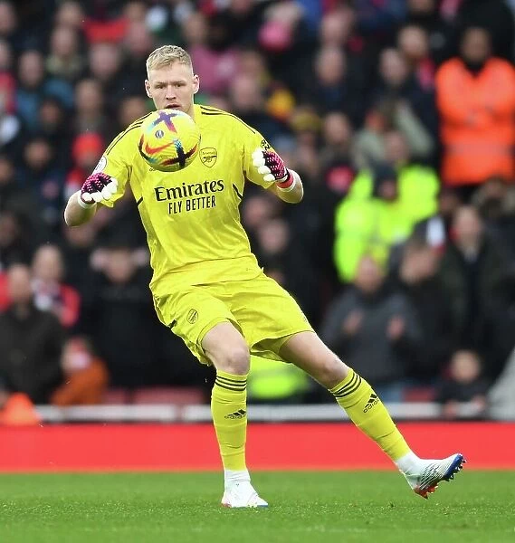 Arsenal's Aaron Ramsdale in Action: Arsenal vs. AFC Bournemouth, Premier League 2022-23