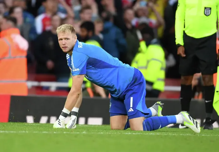 Framed Print : Arsenal's Aaron Ramsdale in Action: Arsenal vs AS Monaco, Emirates Cup 2023 Framed Print : Arsenal's Aaron Ramsdale in Action: Arsenal vs AS Monaco, Emirates Cup 2023