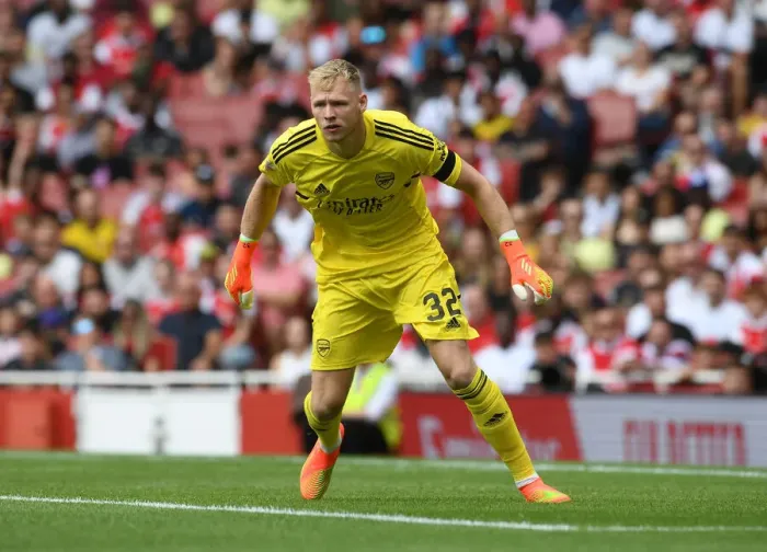 Framed Print : Arsenal's Aaron Ramsdale in Action: Arsenal vs Sevilla, Emirates Cup 2022