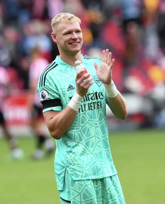 Framed Print : Arsenal's Aaron Ramsdale Celebrates with Fans after Brentford Victory Framed Print : Arsenal's Aaron Ramsdale Celebrates with Fans after Brentford Victory