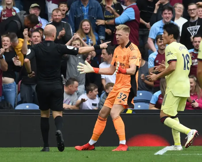 Framed Print : Arsenal's Aaron Ramsdale Contests Ref's Decision During Burnley Clash (Burnley v Arsenal 2021-22) Framed Print : Arsenal's Aaron Ramsdale Contests Ref's Decision During Burnley Clash (Burnley v Arsenal 2021-22)