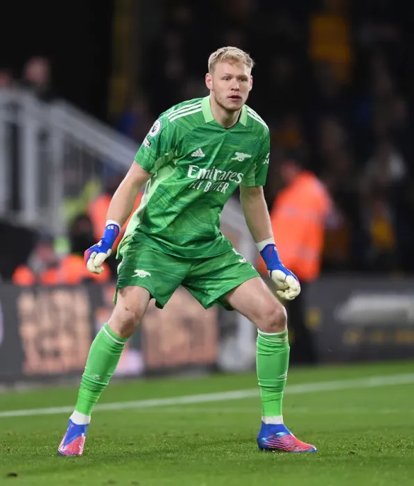 Framed Print : Arsenal's Aaron Ramsdale Faces Off in Intense Premier League Showdown Against Wolverhampton Wanderers