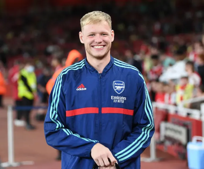 Framed Print : Arsenal's Aaron Ramsdale Gears Up for Carabao Cup Showdown Against AFC Wimbledon