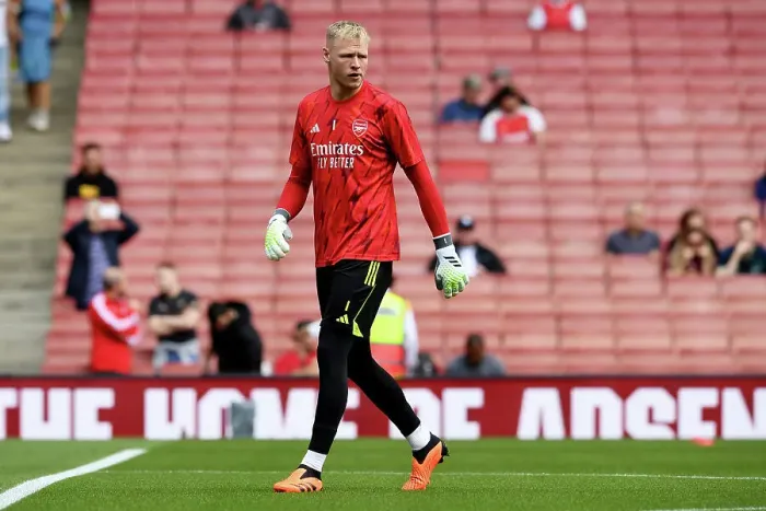 Framed Print : Arsenal's Aaron Ramsdale Gears Up: Arsenal FC vs Fulham FC, Premier League 2023-24 Framed Print : Arsenal's Aaron Ramsdale Gears Up: Arsenal FC vs Fulham FC, Premier League 2023-24