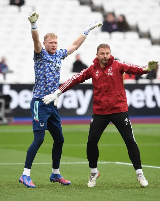 Framed Print : Arsenal's Aaron Ramsdale Gears Up for West Ham Showdown in Premier League Clash Framed Print : Arsenal's Aaron Ramsdale Gears Up for West Ham Showdown in Premier League Clash