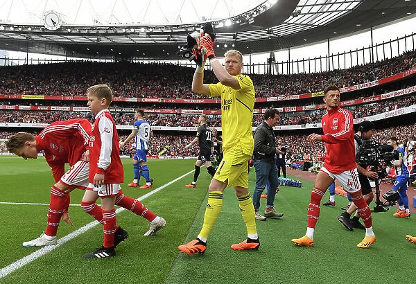 Arsenal's Aaron Ramsdale Greets Fans: Arsenal vs Brighton & Hove Albion, Premier League 2022-23 (Arsenal Stadium)