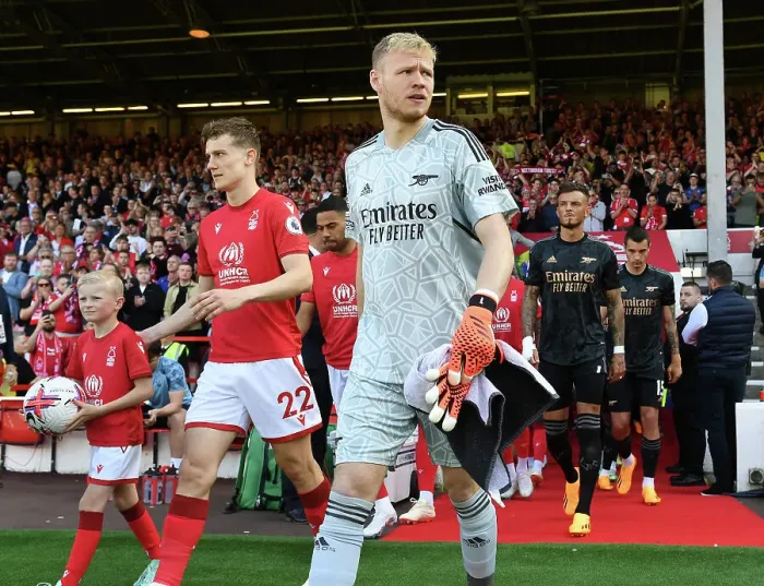 Framed Print : Arsenal's Aaron Ramsdale Prepares for Nottingham Forest Clash in Premier League (May 2023)