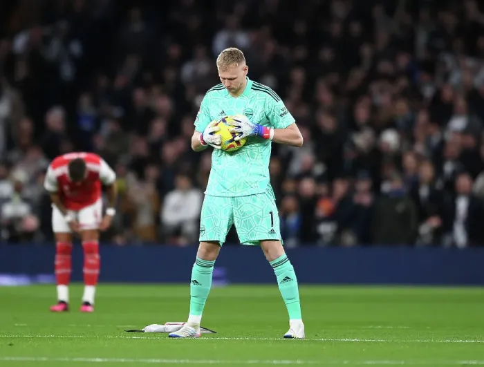 Framed Print : Arsenal's Aaron Ramsdale Prepares for Tottenham Showdown: Premier League 2022-23