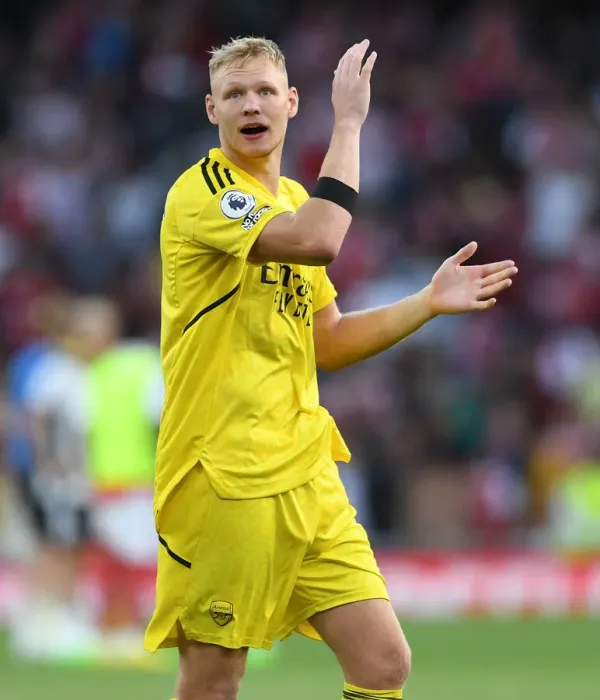 Framed Print : Arsenal's Aaron Ramsdale Reacts After Arsenal FC vs Fulham FC in 2022-23 Premier League Framed Print : Arsenal's Aaron Ramsdale Reacts After Arsenal FC vs Fulham FC in 2022-23 Premier League