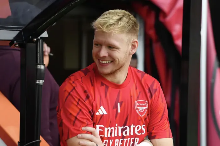 Framed Print : Arsenal's Aaron Ramsdale Smiles on the Bench Before AFC Bournemouth Clash (2023-24)