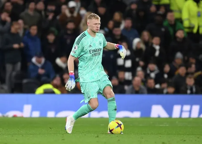 Framed Print : Arsenal's Aaron Ramsdale Stands Firm Against Tottenham Hotspur in Intense Premier League Showdown (January 2023) Framed Print : Arsenal's Aaron Ramsdale Stands Firm Against Tottenham Hotspur in Intense Premier League Showdown (January 2023)