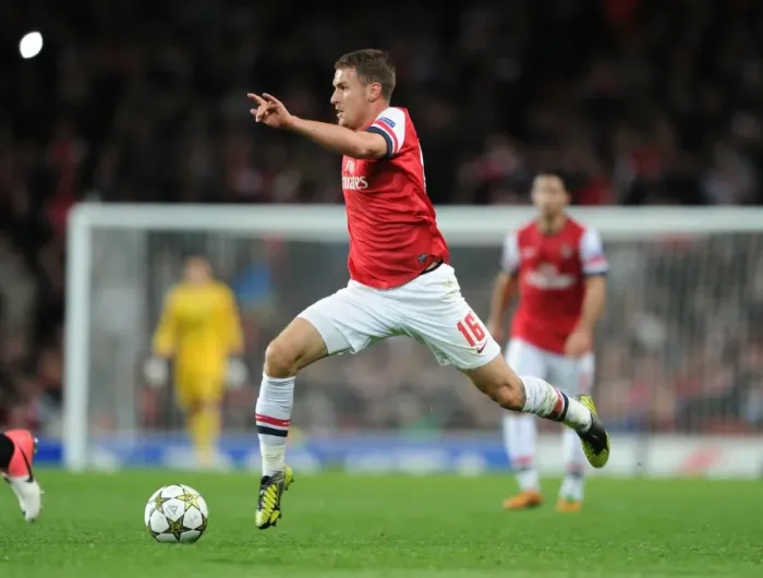Framed Print : Arsenal's Aaron Ramsey in Action against Olympiacos, UEFA Champions League 2012-13 Framed Print : Arsenal's Aaron Ramsey in Action against Olympiacos, UEFA Champions League 2012-13