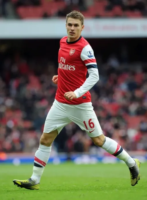 Framed Print : Arsenal's Aaron Ramsey in Action Against Queens Park Rangers (2012-13)