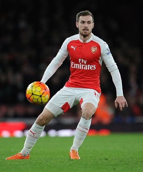 Arsenal's Aaron Ramsey in Action Against Southampton - Premier League 2015-16