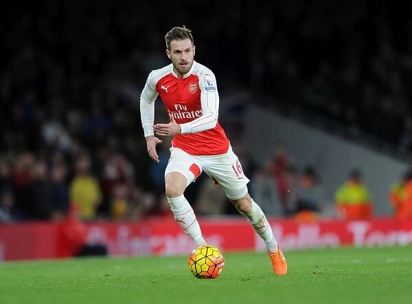 Arsenal's Aaron Ramsey in Action against Sunderland (2015-16 Premier League)