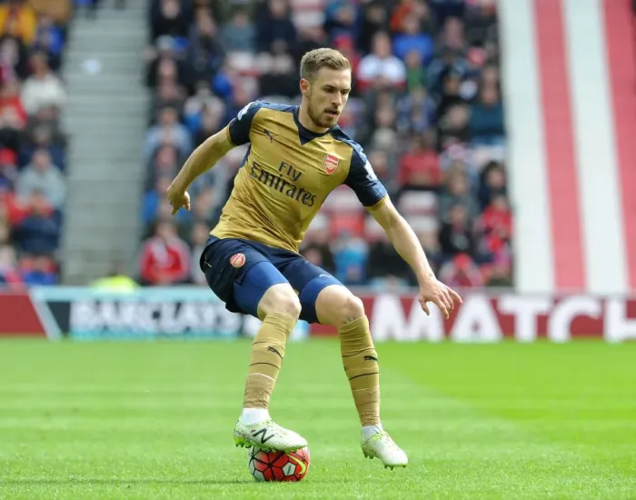 Framed Print : Arsenal's Aaron Ramsey in Action: Sunderland vs Arsenal (2015-16 Premier League) Framed Print : Arsenal's Aaron Ramsey in Action: Sunderland vs Arsenal (2015-16 Premier League)