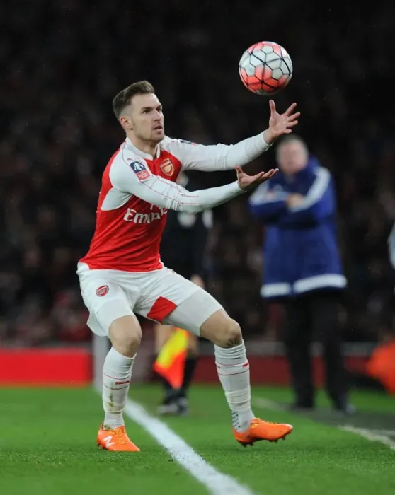 Framed Print : Arsenal's Aaron Ramsey in FA Cup Action: Arsenal vs. Sunderland (2015-16)