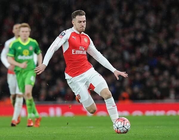 Arsenal's Aaron Ramsey in FA Cup Action: Arsenal vs. Sunderland (2015-16)