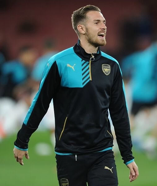 Arsenal's Aaron Ramsey Gears Up for Arsenal FC vs Olympiacos FC - UEFA Champions League (2015 / 16)