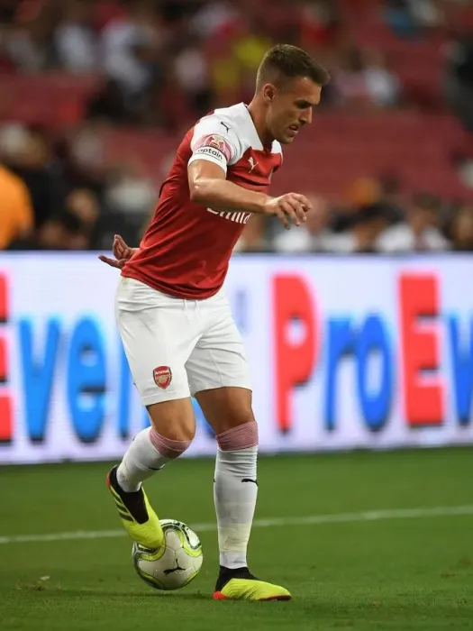 Framed Print : Arsenal's Aaron Ramsey Goes Head-to-Head Against Atletico Madrid in International Champions Cup 2018 Framed Print : Arsenal's Aaron Ramsey Goes Head-to-Head Against Atletico Madrid in International Champions Cup 2018