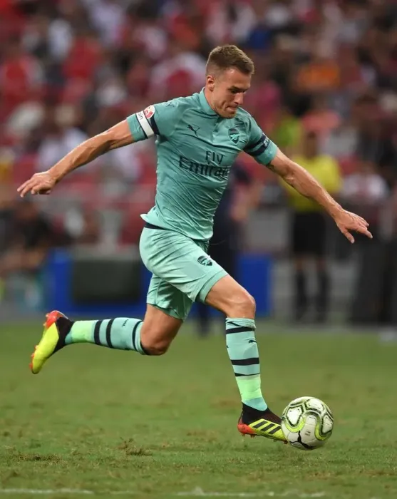 Framed Print : Arsenal's Aaron Ramsey Goes Head-to-Head Against Paris Saint-Germain in 2018 International Champions Cup Framed Print : Arsenal's Aaron Ramsey Goes Head-to-Head Against Paris Saint-Germain in 2018 International Champions Cup