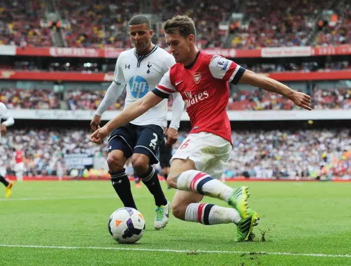 Framed Print : Arsenal's Aaron Ramsey Outmaneuvers Tottenham's Kyle Walker