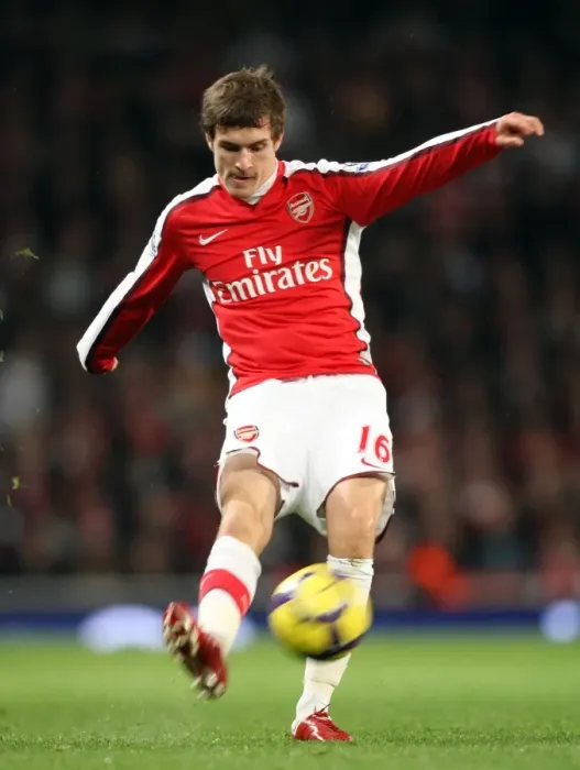 Framed Print : Arsenal's Aaron Ramsey Scores in 2-0 Victory over Stoke City, Barclays Premier League (2009-10) Framed Print : Arsenal's Aaron Ramsey Scores in 2-0 Victory over Stoke City, Barclays Premier League (2009-10)