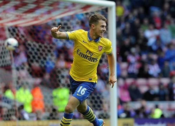 Arsenal's Aaron Ramsey Scores Brace in Triumphant 3-0 Win over Sunderland (2013-14)