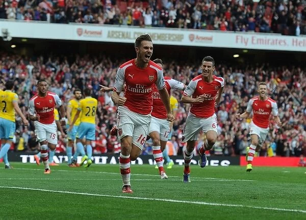 Arsenal's Aaron Ramsey Scores Second Goal Against Crystal Palace in 2014 / 15 Premier League