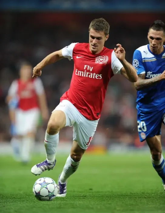 Framed Print : Arsenal's Aaron Ramsey Scores the Winner: Arsenal FC 2-1 Olympiacos, UEFA Champions League, Group F, Emirates Stadium (2011) Framed Print : Arsenal's Aaron Ramsey Scores the Winner: Arsenal FC 2-1 Olympiacos, UEFA Champions League, Group F, Emirates Stadium (2011)
