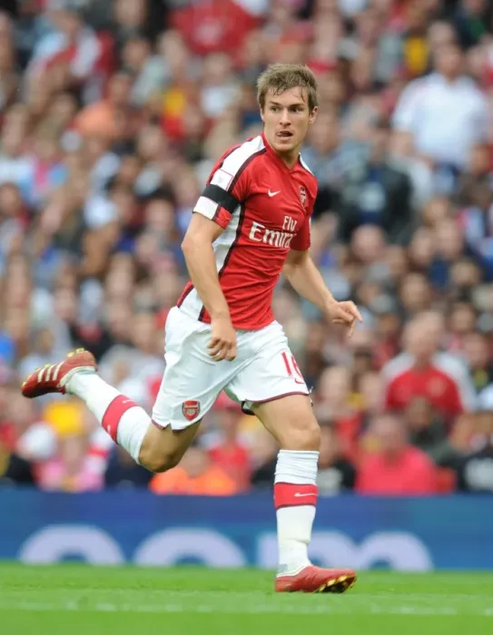 Framed Print : Arsenal's Aaron Ramsey Scores the Winner Against Athletico Madrid at the Emirates Cup, 2009 Framed Print : Arsenal's Aaron Ramsey Scores the Winner Against Athletico Madrid at the Emirates Cup, 2009