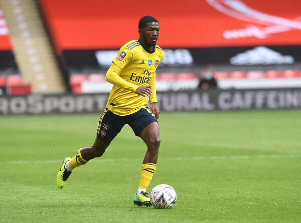 Arsenal's Ainsley Maitland-Niles in Action: FA Cup Quarterfinal Showdown vs Sheffield United
