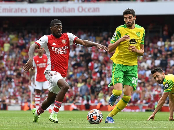 Arsenal's Ainsley Maitland-Niles in Action: Arsenal vs. Norwich City, Premier League 2021-22