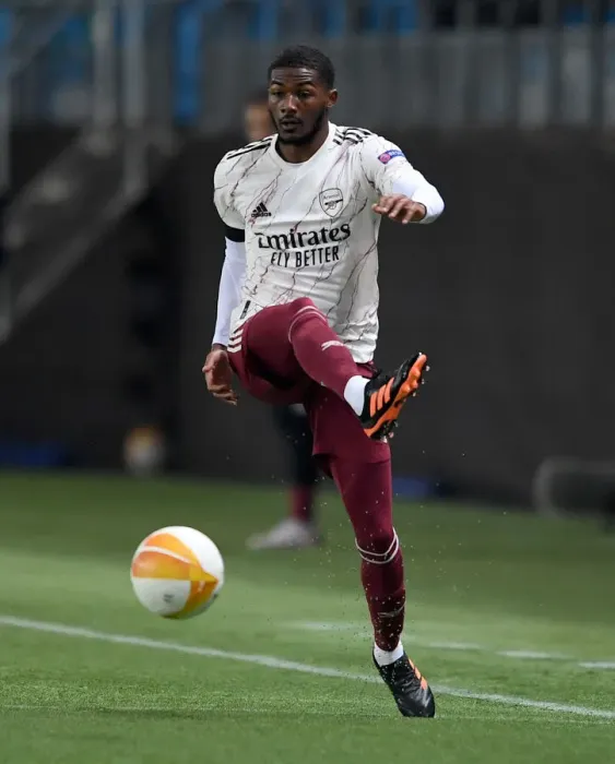 Framed Print : Arsenal's Ainsley Maitland-Niles in Action against Molde FK in UEFA Europa League