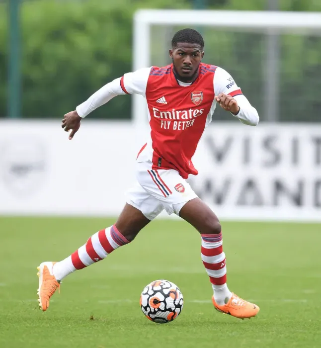 Framed Print : Arsenal's Ainsley Maitland-Niles in Pre-Season Action Against Millwall