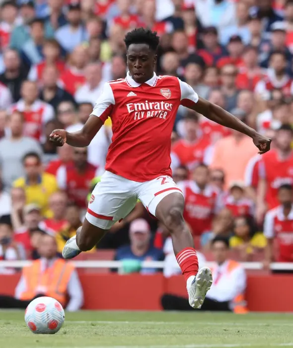Framed Print : Arsenal's Albert Sambi Lokonga in Action Against Everton - Premier League 2021-22