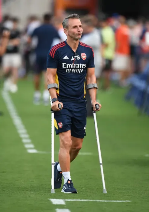 Framed Print : Arsenal's Albert Stuivenberg Leads Team Against Chelsea in 2022-23 Florida Cup