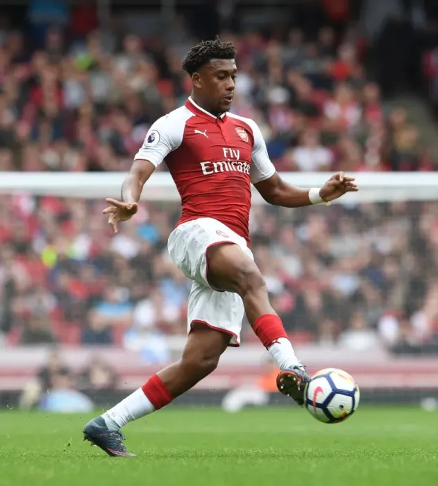Framed Print : Arsenal's Alex Iwobi in Action against Brighton & Hove Albion, Premier League 2017-18 Framed Print : Arsenal's Alex Iwobi in Action against Brighton & Hove Albion, Premier League 2017-18