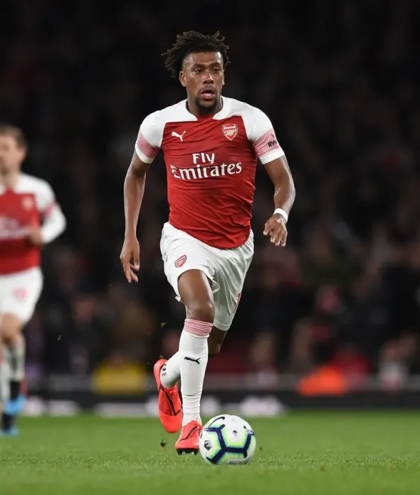 Framed Print : Arsenal's Alex Iwobi in Action Against Newcastle United, Premier League 2018-19 Framed Print : Arsenal's Alex Iwobi in Action Against Newcastle United, Premier League 2018-19