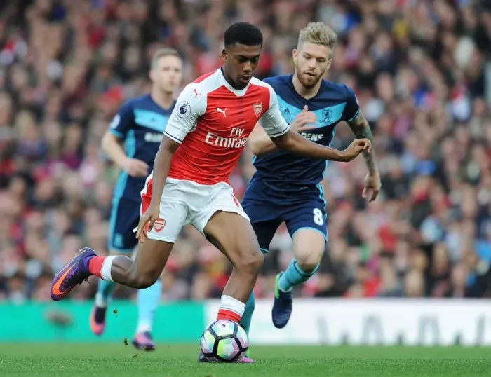Framed Print : Arsenal's Alex Iwobi Dashes Past Middlesbrough's Adam Clayton in 2016-17 Premier League Clash