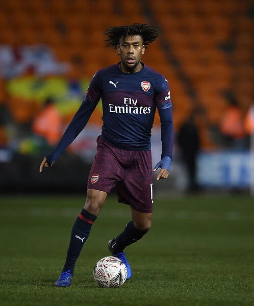 Arsenal's Alex Iwobi in FA Cup Action against Blackpool (2019)