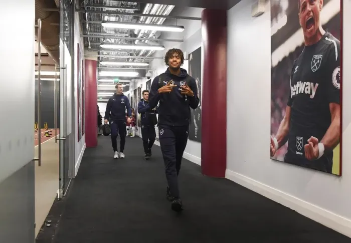 Framed Print : Arsenal's Alex Iwobi Heads to the Changing Room before West Ham Clash
