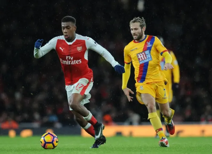 Framed Print : Arsenal's Alex Iwobi Outmaneuvers Crystal Palace's Yohan Cabaye during the 2016-17 Premier League Match Framed Print : Arsenal's Alex Iwobi Outmaneuvers Crystal Palace's Yohan Cabaye during the 2016-17 Premier League Match